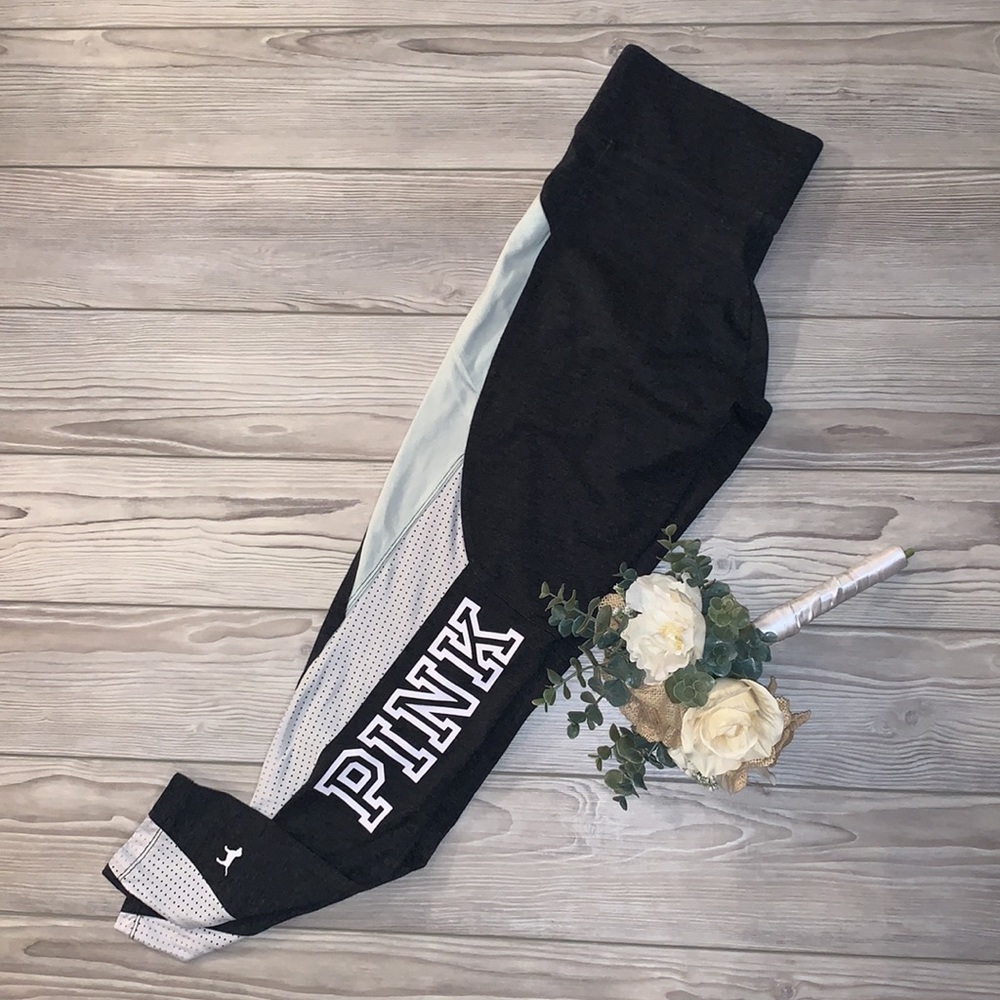 SoldVictoria’s Secret Pink Yoga Pants Medium Mint Pockets